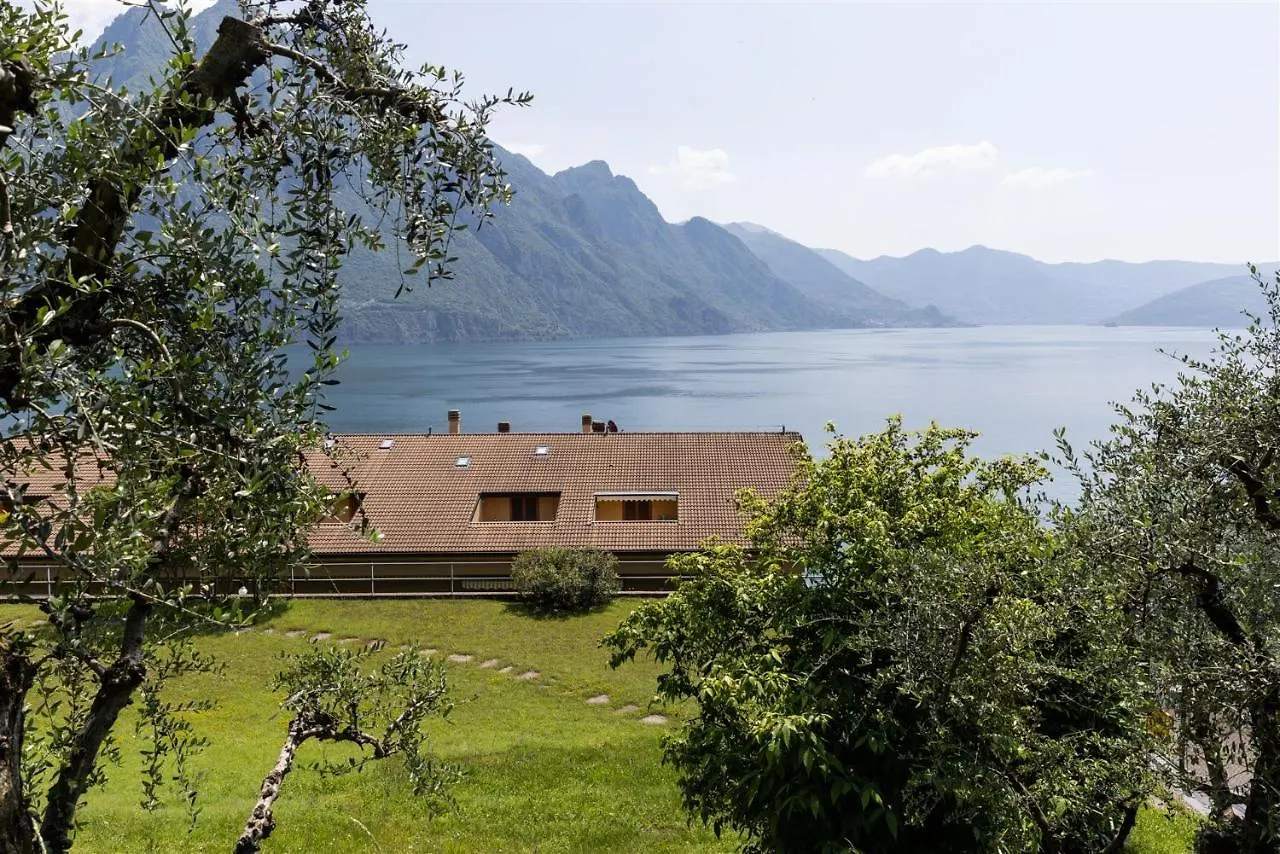 Iseolakerental - Casa Alto Sebino Riva di Solto Apartament