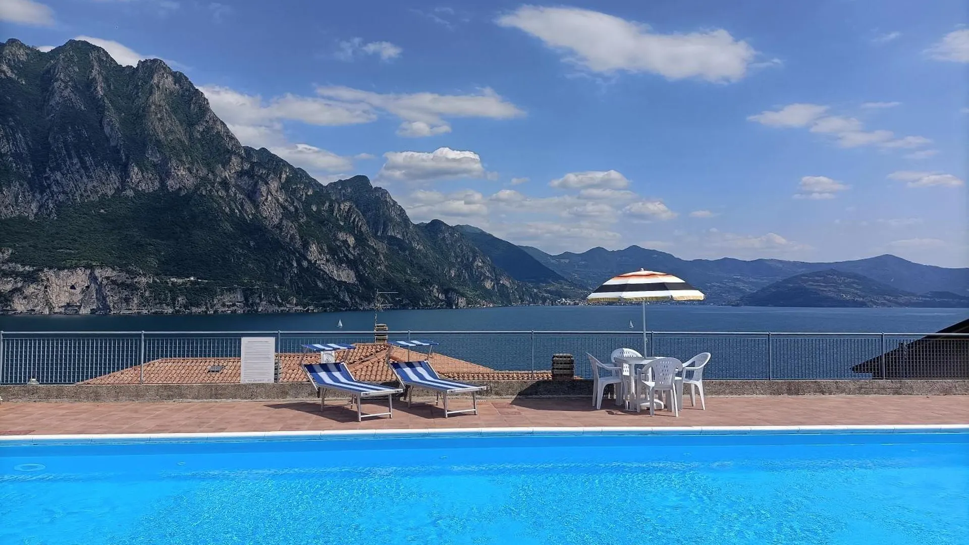 Iseolakerental - Casa Alto Sebino Riva di Solto 0*,  Ιταλία